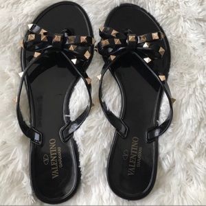 Black Rockstud Flip Flops